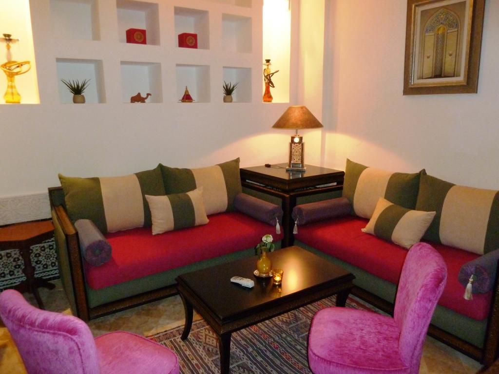 ホテル リヤド ビバ マラケシュ エクステリア 写真 A Moroccan salon